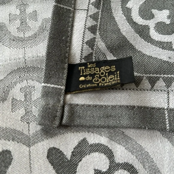 Set of 8 Napkins, new - Picture 2 of 5